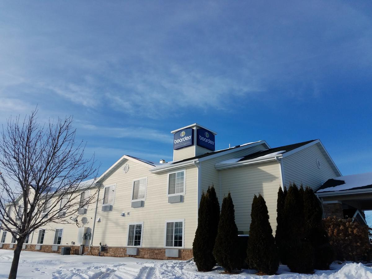 Boarders Inn & Suites By Cobblestone Hotels - Oshkosh Exteriér fotografie